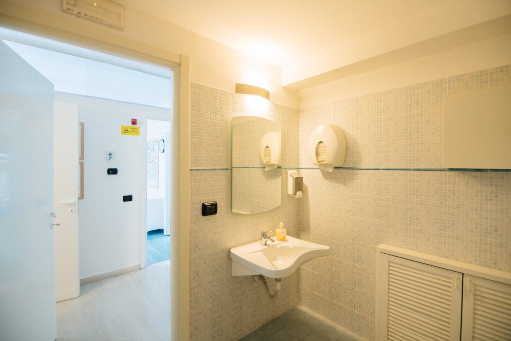 Studio De Ferrari, La Spezia — Servizi